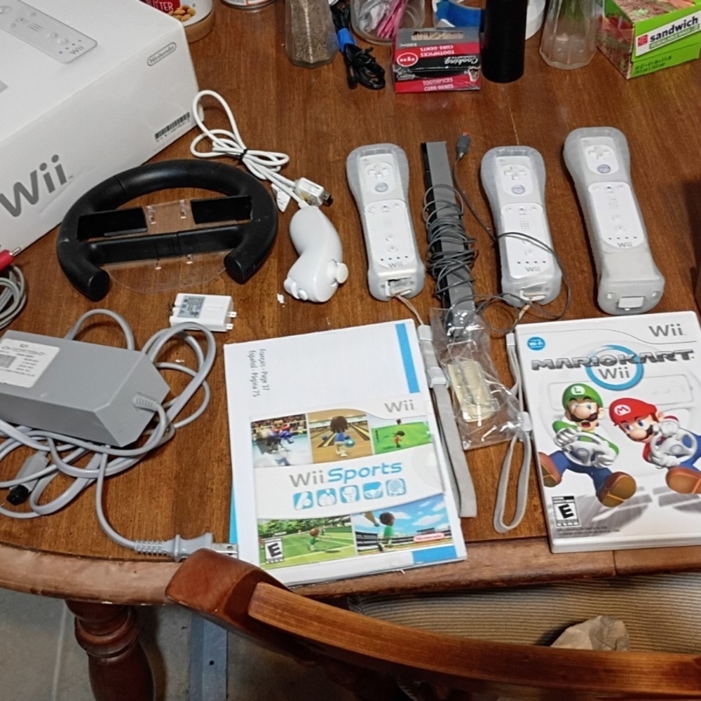 Nintendo Wii Set with Controllers and Games - White and Gray
